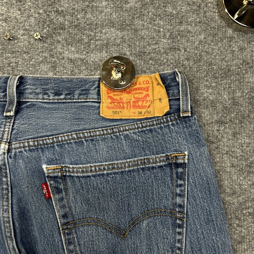 Levis 501 Straight Jeans Men's Blue Denim Pockets Classic Button Fly - 36X32